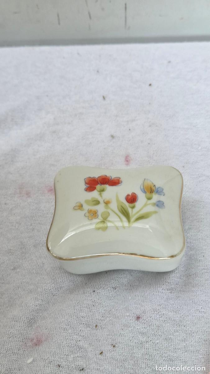 Ceniceros: peque&ntilde;a caja de ceramica - Foto 2