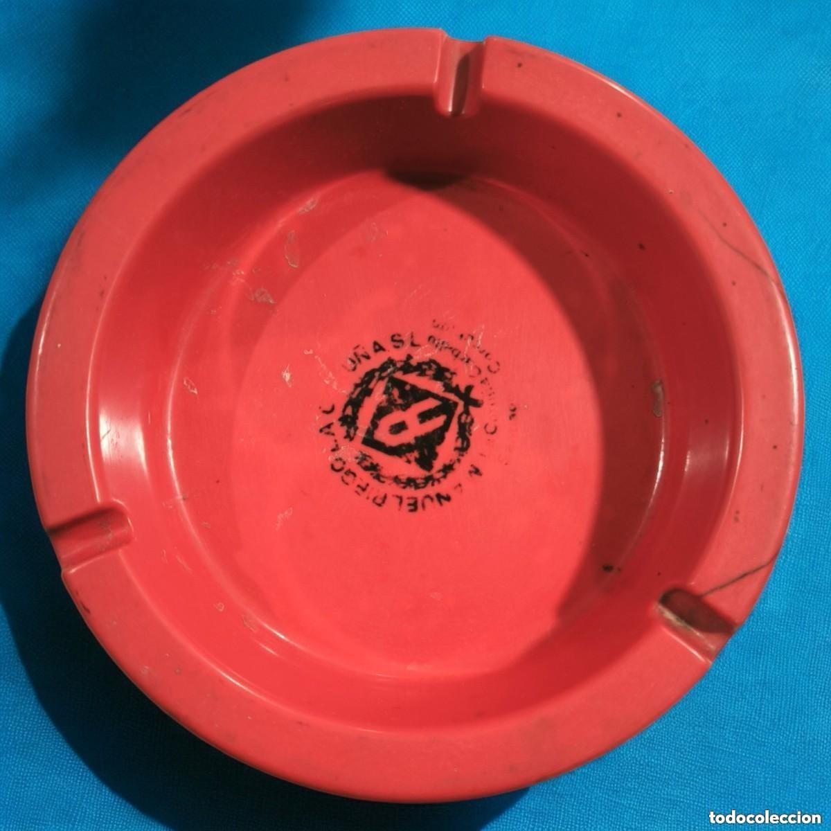 Ashtrays: Cenicero Vintage Rojo Publicitario &ndash; Pieza Cl&aacute;sica Industrial 16 cm