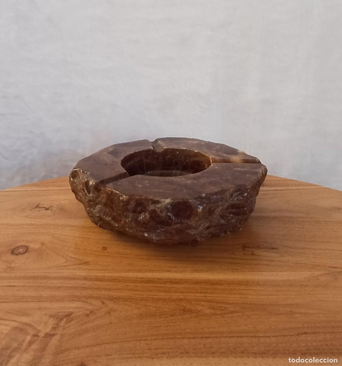 Ceniceros: Cenicero de piedra natural, &oacute;nix