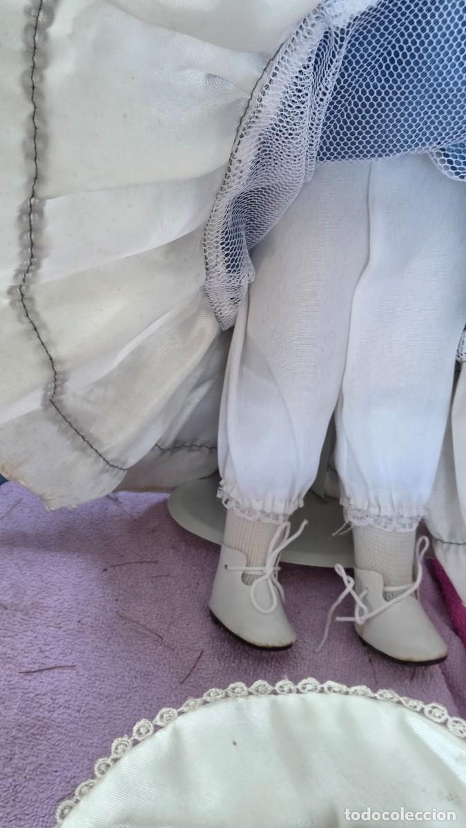 Ceniceros: mu&ntilde;eca de coleccion de porcelana - Foto 6