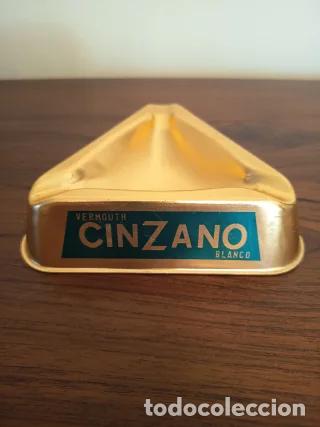 Ceniceros: Cenicero Cinzano Vintage Met&aacute;lico Triangular - Foto 3