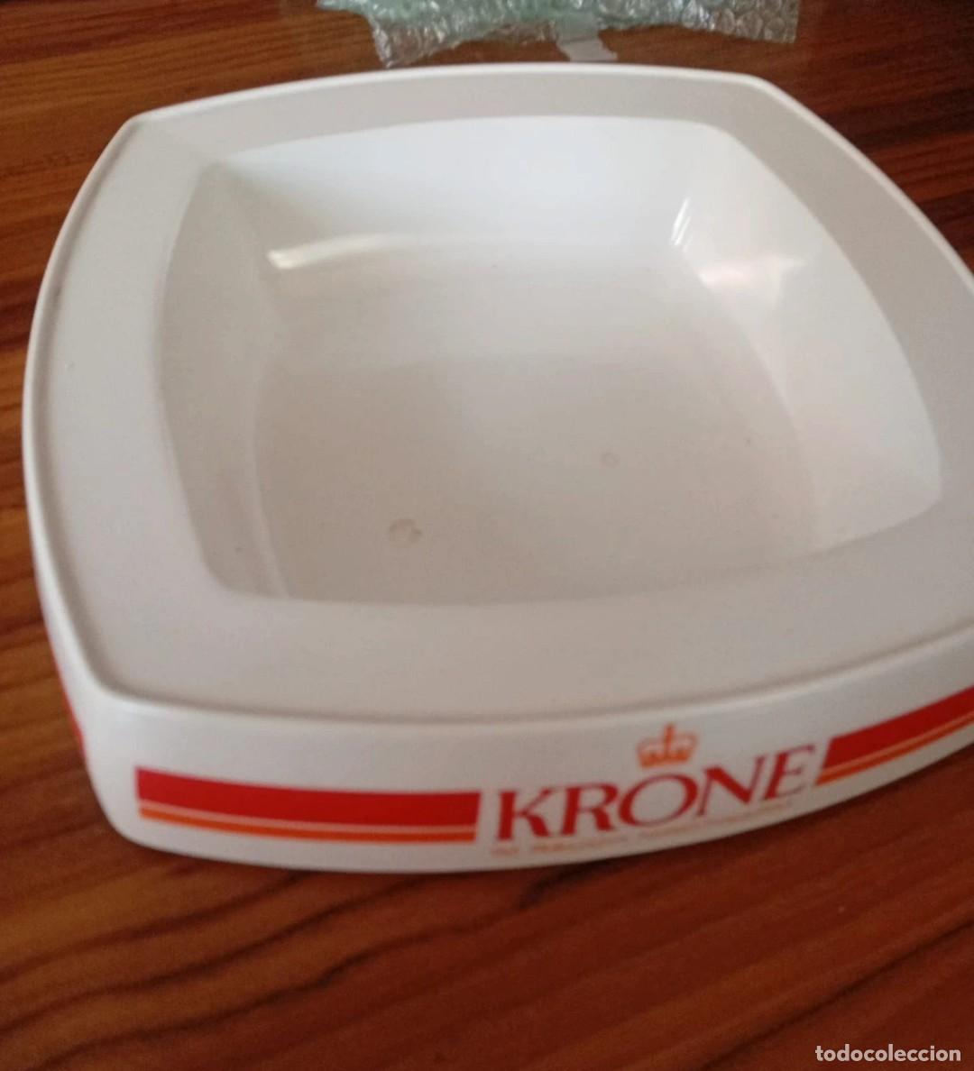 Ceniceros: Cenicero resina Krone Im Rauch Nikotinarm vintage