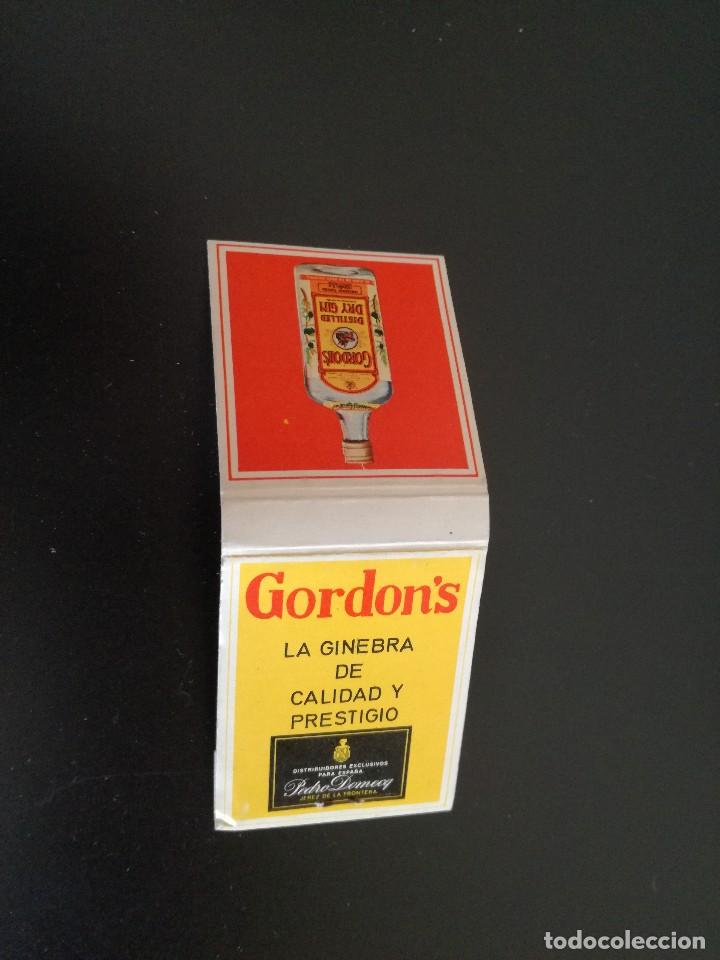 Cajas de cerillas: Antigua caja carterita de cerillas, con cerillas, Ginebra Gordon's