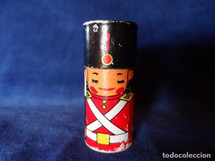Cajas de Cerillas: PRECIOSA Y RARA CAJA DE CERILLAS, SOLDADO INGL&Eacute;S, CILINDRO, COMPLETA, SIN USAR