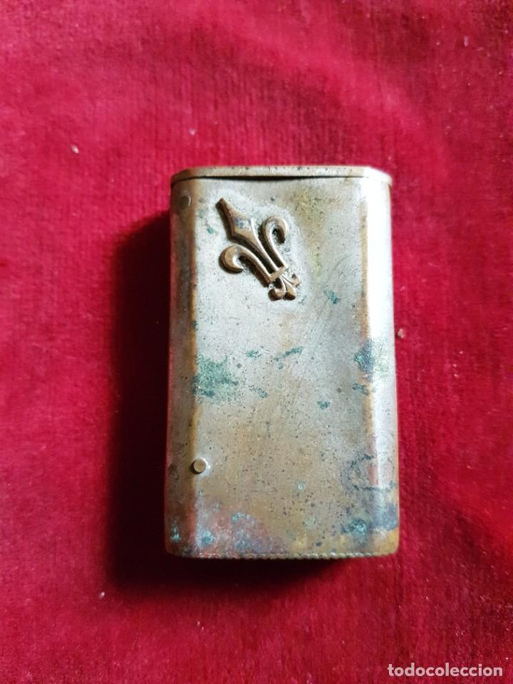 Cajas de cerillas: Antiguo cerillero flor de Lys - Foto 1