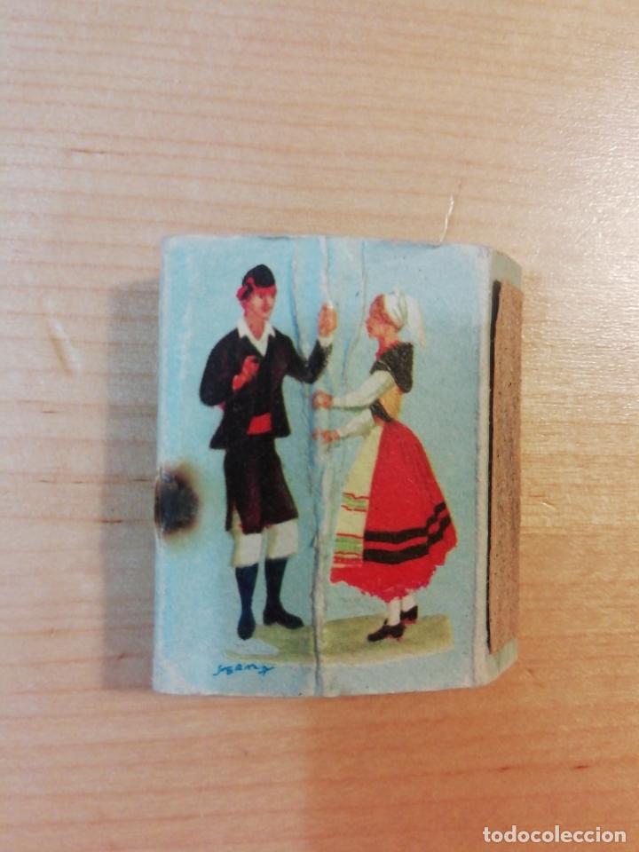 Matchboxes: Caja de cerillas Colecci&oacute;n Trajes y bailes t&iacute;picos de Espa&ntilde;a 12 Danza prima Asturias Dibujo de Serny