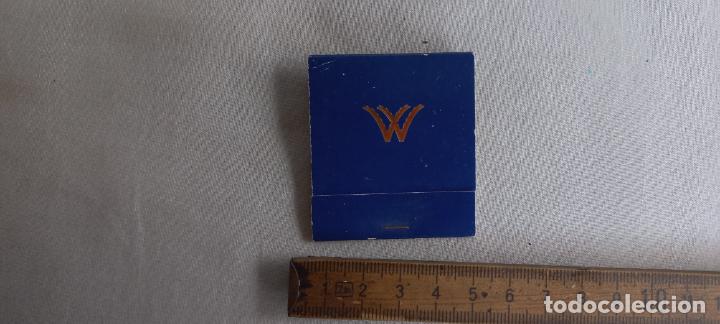 Cajas de Cerillas: ANTIGUA CAJA CERILLAS W WHITE'S HOTEL GOBERNOR'S PARADE GIBRALTAR. COMPLETA matchbox