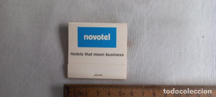 Cajas de Cerillas: ANTIGUA CAJA CERILLAS NOVOTEL. HOTELS THAT MEAN BUSINESS. ROSINTER. COMPLETA matchbox