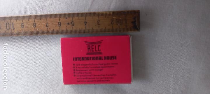 Cajas de Cerillas: ANTIGUA CAJA DE CERILLAS RELC INTERNATIONAL HOUSE. SINGAPORE. 30 ORANGE GROVE ROAD. HOTEL. matchbox
