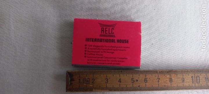 Cajas de Cerillas: ANTIGUA CAJA DE CERILLAS RELC INTERNATIONAL HOUSE. SINGAPORE. 30 ORANGE GROVE ROAD. HOTEL. matchbox