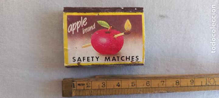 Cajas de Cerillas: APPLE BRAND.. Caja de cerillas MATCHBOX ALLUMETTES MATCHES.