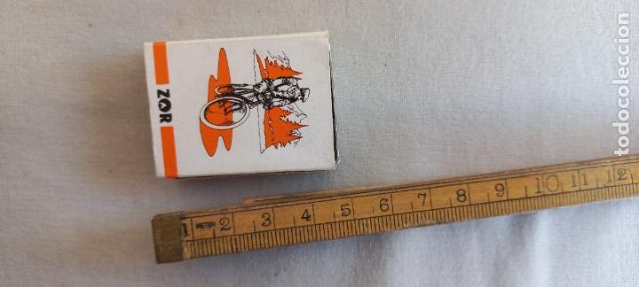 Cajas de Cerillas: ZOR. CICLISTA. Caja de cerillas MATCHBOX ALLUMETTES MATCHES.