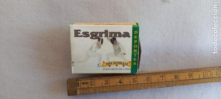 Cajas de Cerillas: ESGRIMA. DEPORTES. TRES ESTRELLAS. FOSFOROS. Caja de cerillas MATCHBOX ALLUMETTES MATCHES.