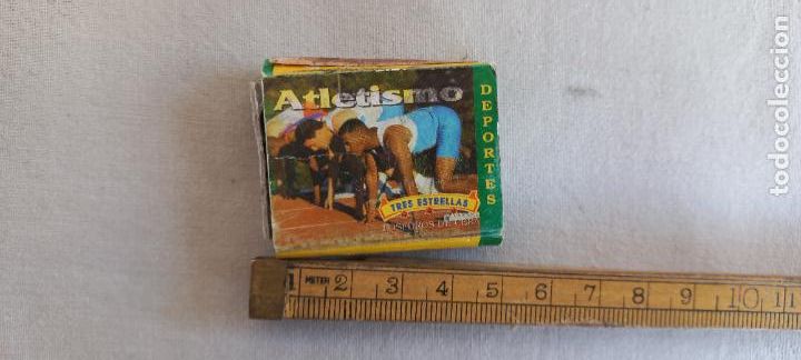 Cajas de Cerillas: ATLETISMO, DEPORTES. TRES ESTRELLAS.. CAJA DE CERILLAS. MATCHBOX ALLUMETTES MATCHES.