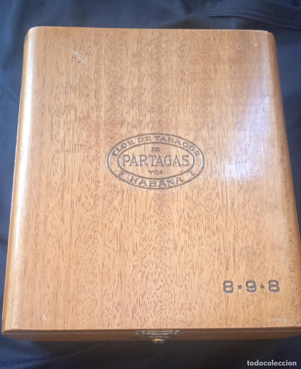 Cajas de cerillas: Caja madera puros Partagas. - Foto 1