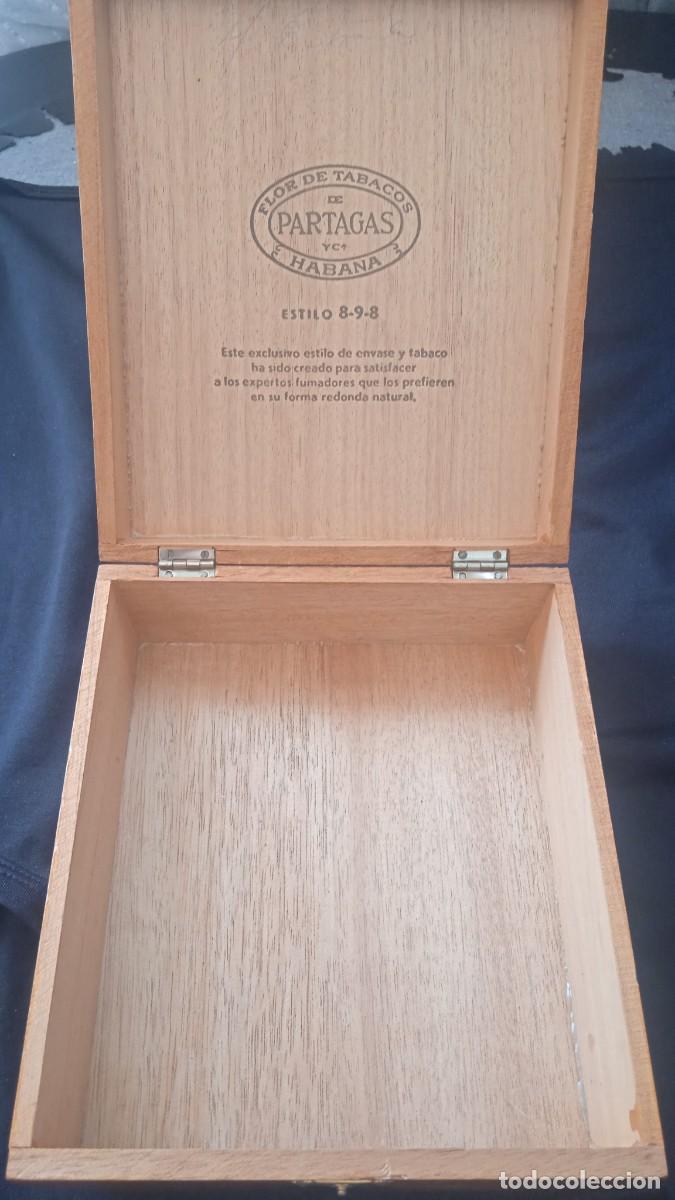 Cajas de cerillas: Caja madera puros Partagas. - Foto 3