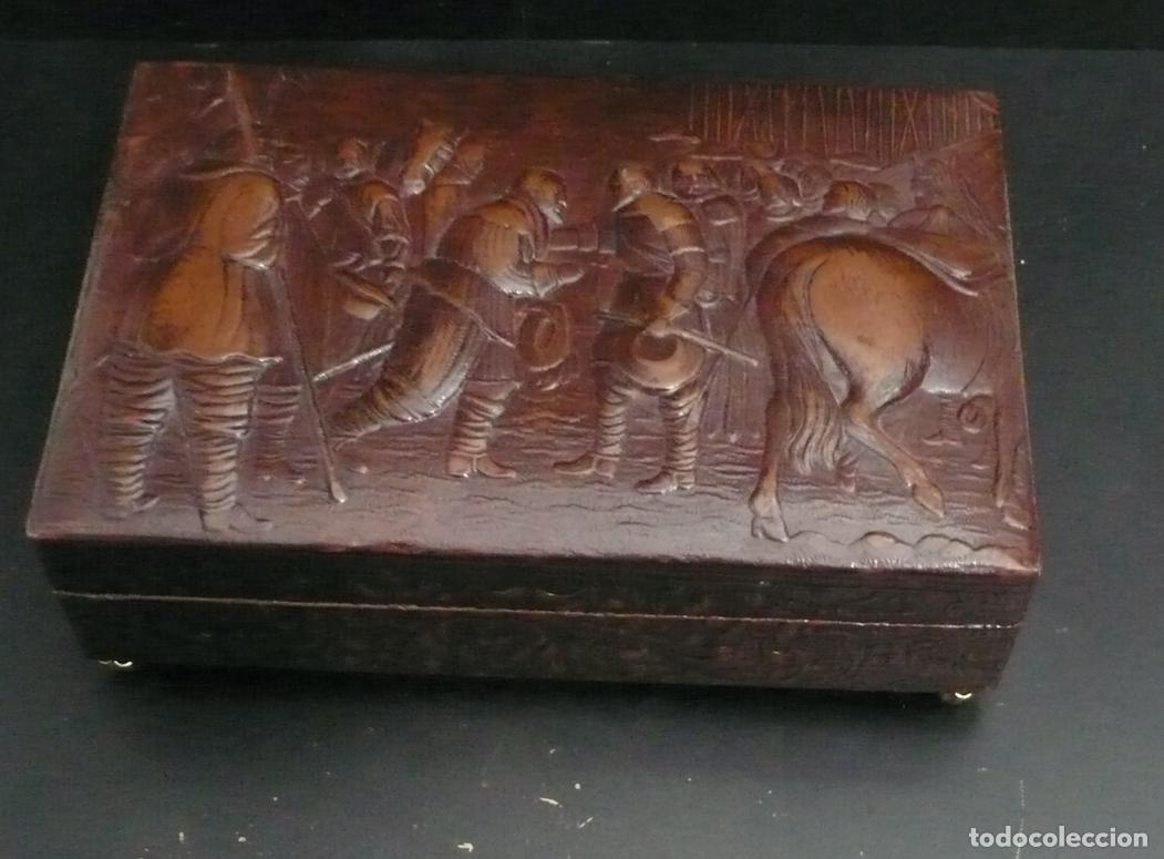 Cajas de cerillas: CAJA DE MADERA TABAQUERA - Foto 2