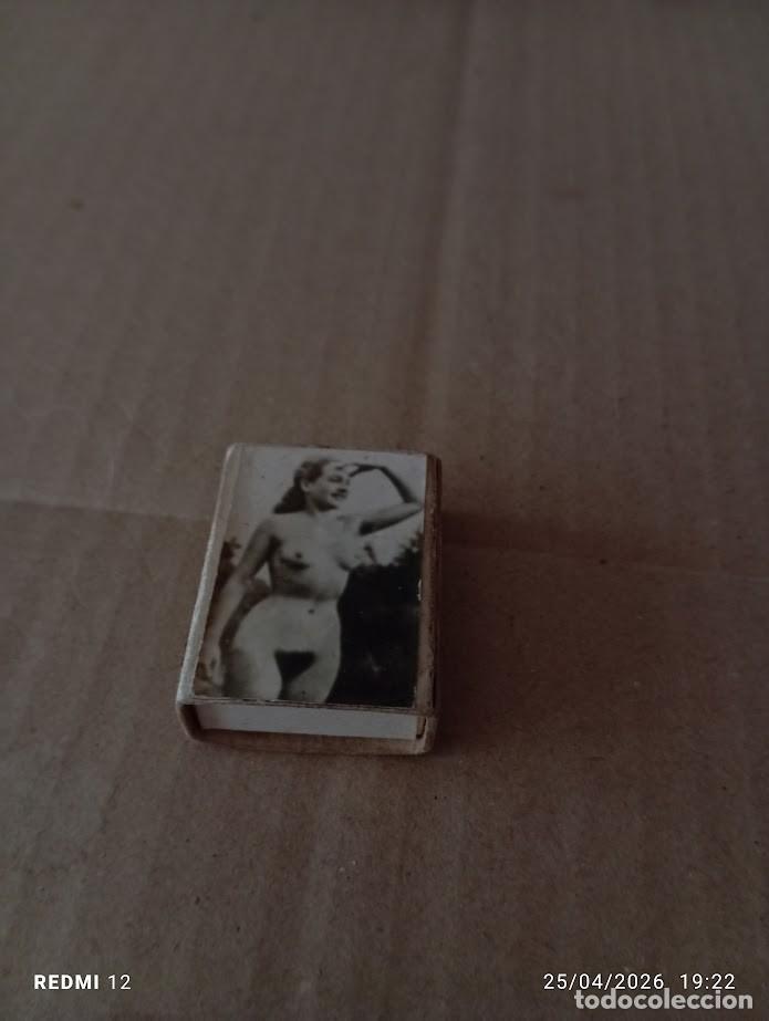 Cajas de Cerillas: ANTIGUA CAJA DE CERILLAS CHICA DESNUDA