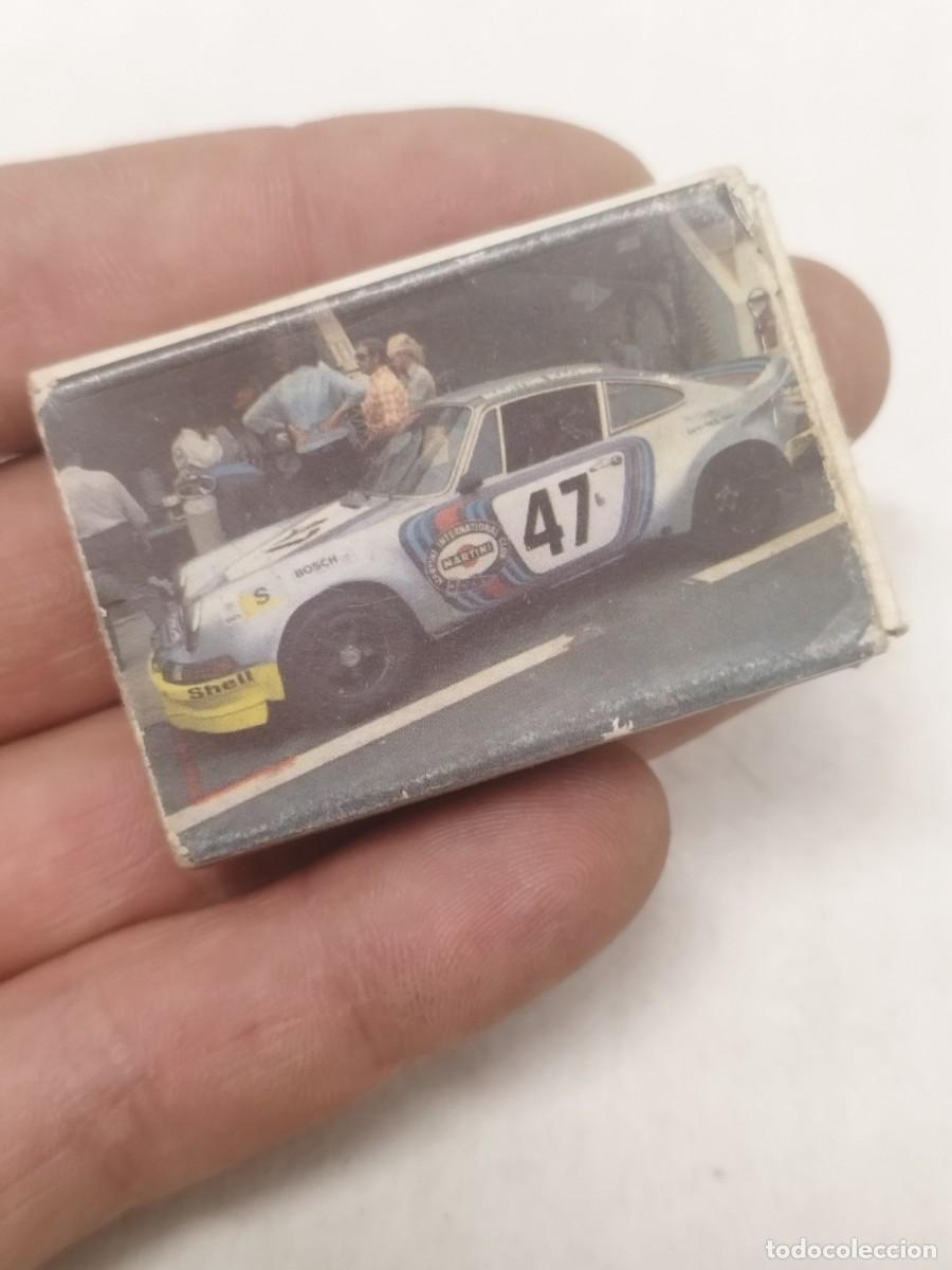 Cajas de Cerillas: Antigua caja de cerillas vac&iacute;a, con imagen del Porsche Carrera RSR.