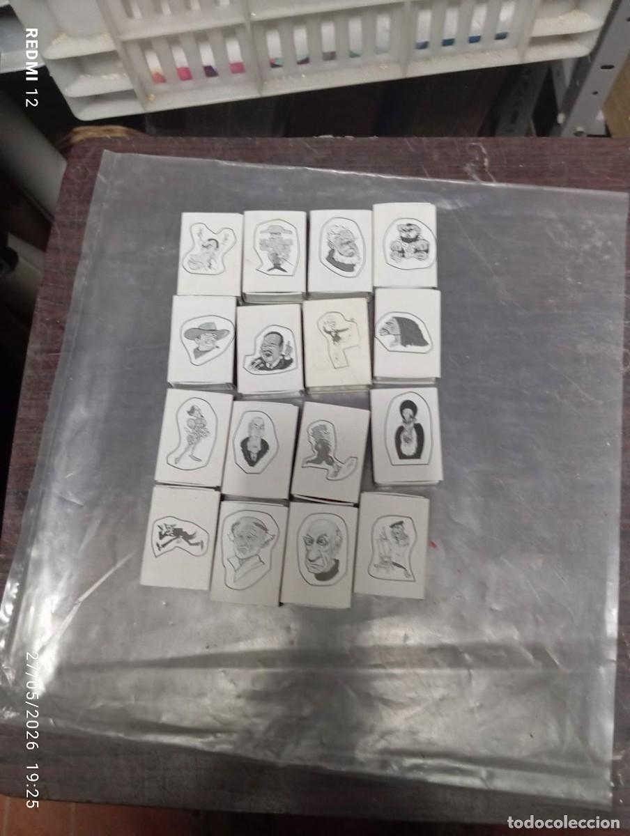 Bo&icirc;tes d'Allumettes: LOTE 16 CAJAS DE CERILLAS PERSONAJES DEL MUNDO