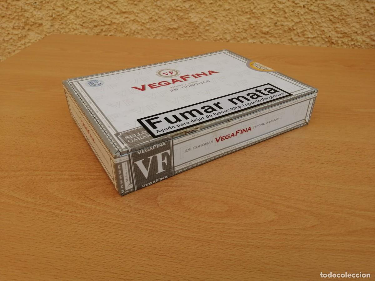 Cajas de cerillas: CAJA DE PUROS VEGAFINA (VACIA)