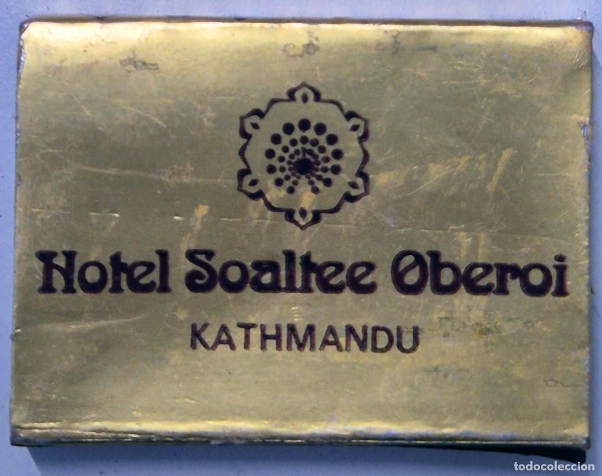 Cajas de cerillas: Caja de cerillas Nepal. Hotel Solateee Oberoi (Katmand&uacute;). D&eacute;cada de los 60/70. Completa