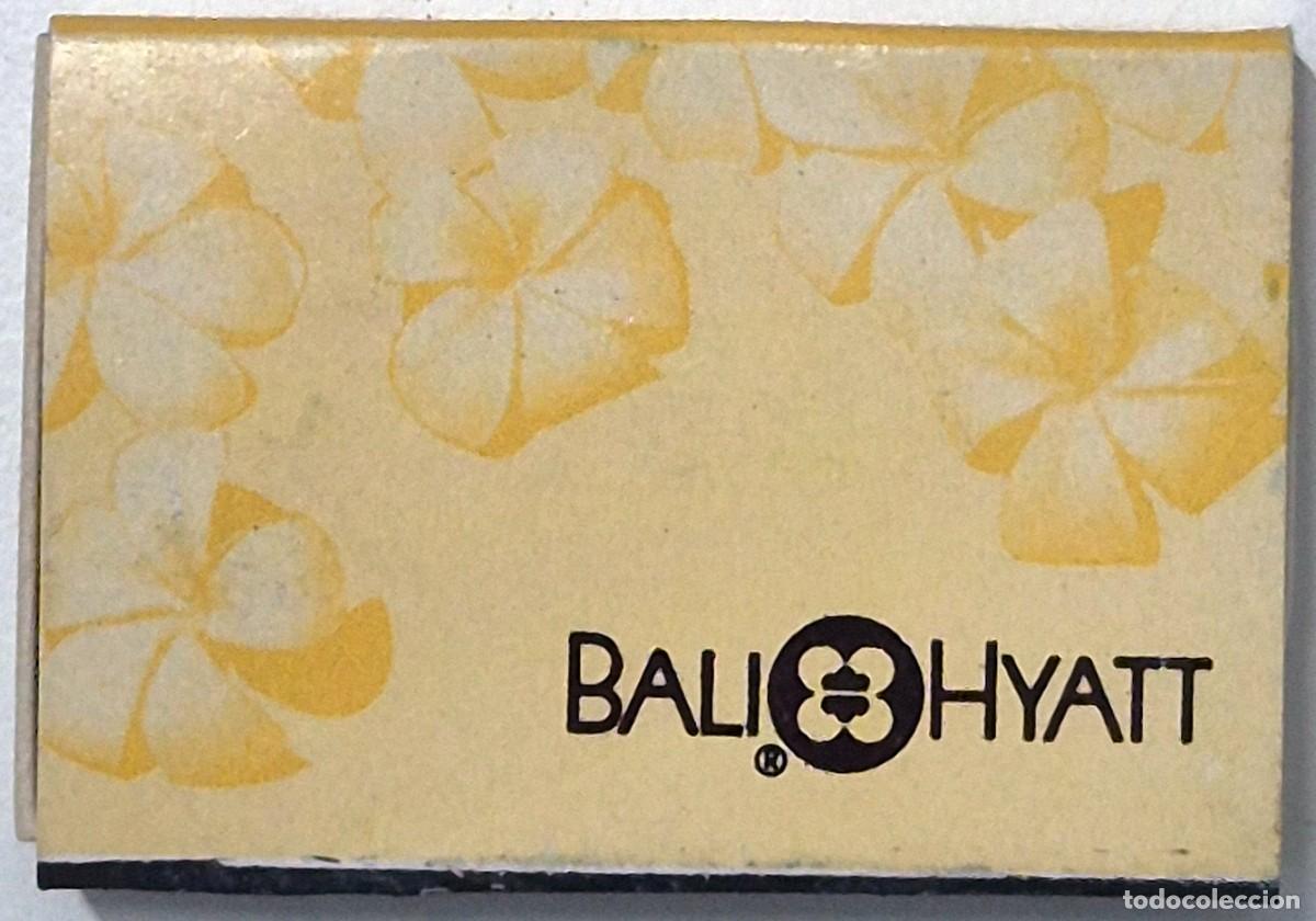 Cajas de cerillas: Caja de cerillas Indonesia. Bali Hyatt / Cathay Pacific. D&eacute;cada de los 60/70. Completa