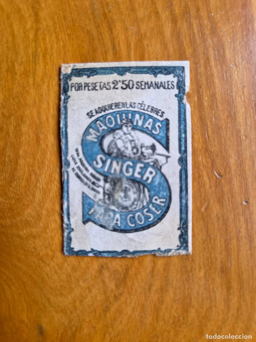 Cajas de cerillas: MAQUINAS SINGER - ANTIGUO CROMO PUBLICIATRIO CAJA CERILLAS A&Ntilde;OS 20