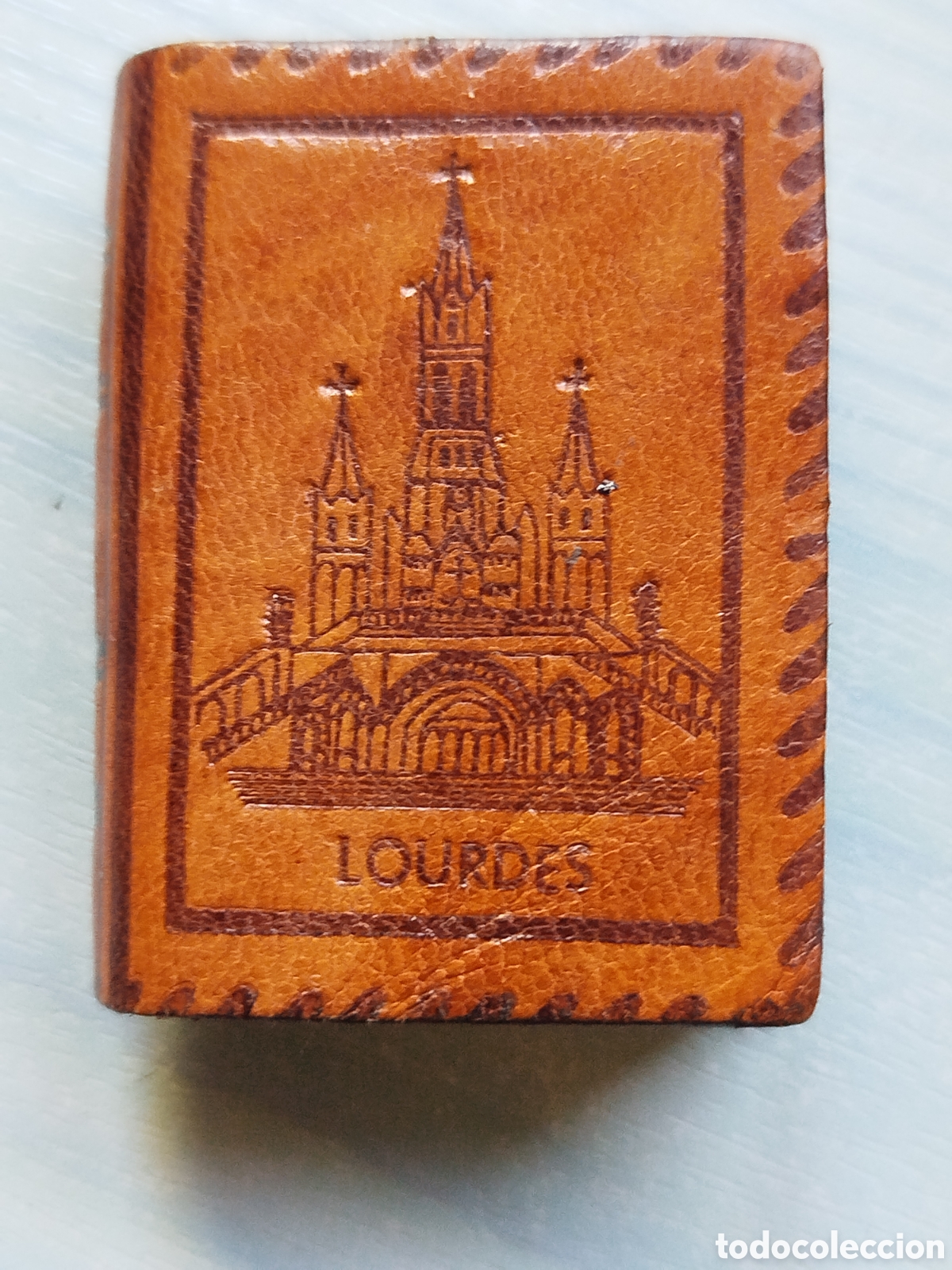 Cajas de cerillas: caja cerillas estuche en CUERO forma de libro LOURDES 1996