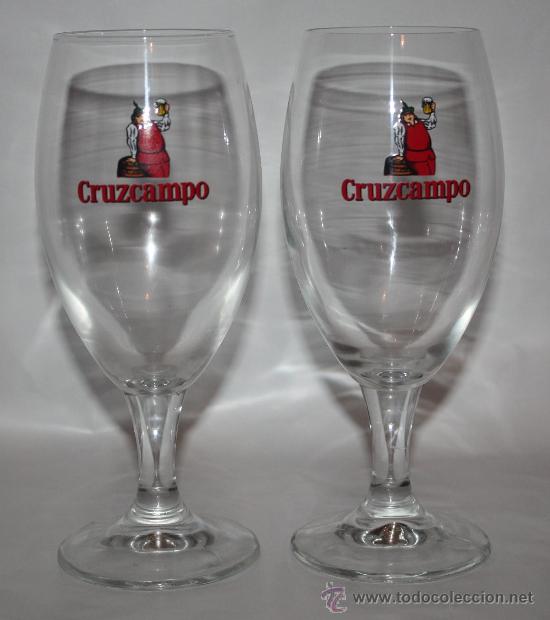 Coleccionismo de cervezas: 2 COPAs DE CERVEZA DE LA MARCA CRUZCAMPO. 39 cl. - Foto 1