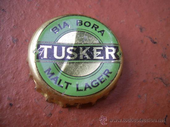 Coleccionismo de cervezas: ANTIGUA BOTTLE CAP BEER TAP&Oacute;N CORONA BIRRA CHAPA CERVEZA TUSKER (3). KENYA.--LOTE N. 397--CARMANJO