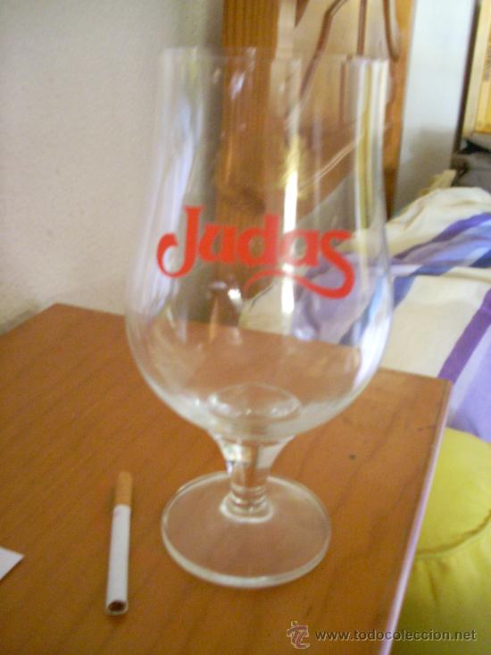 Coleccionismo de cervezas: Copa de cerveza Judas. Nuevo. - Foto 1