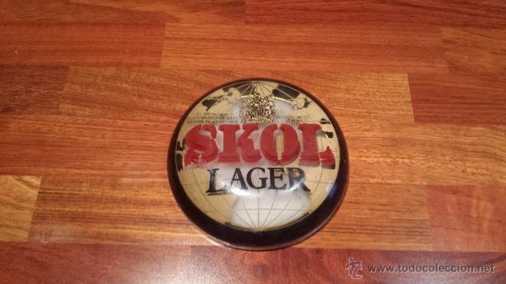 Coleccionismo de cervezas: TIPO PLACA DE CERVEZA SKOL LAGER - Foto 1