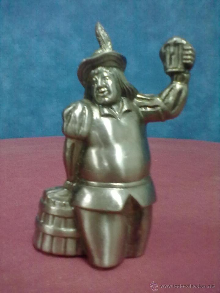 Coleccionismo de cervezas: GAMBRINUS DE BRONCE PLATA VIEJA - Foto 1