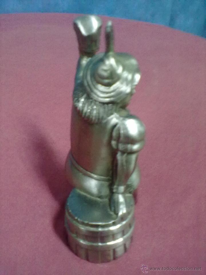 Coleccionismo de cervezas: GAMBRINUS DE BRONCE PLATA VIEJA - Foto 3