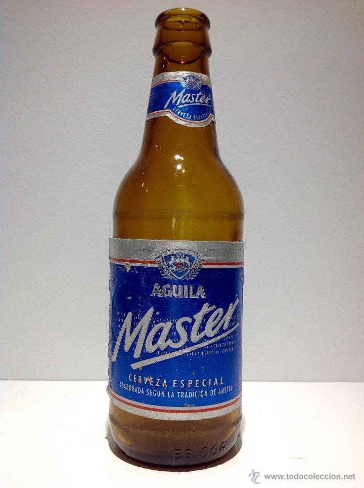 Coleccionismo de cervezas: ANTIGUA BOTELLA DE AGUILA MASTER, ETIQUETA DE PAPEL