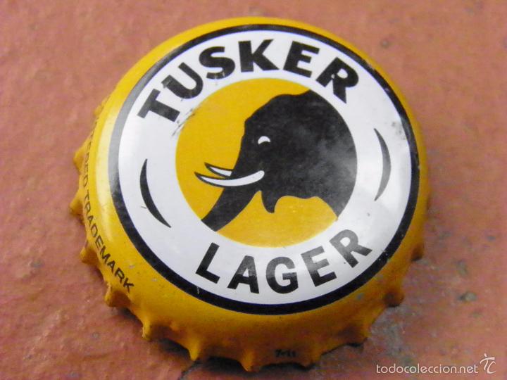 Coleccionismo de cervezas: BOTTLE CAP BEER BIRRA BIER TAP&Oacute;N CORONA CHAPA CERVEZA TUSKER (10). KENYA.--LOTE N. 2541-CARMANJO