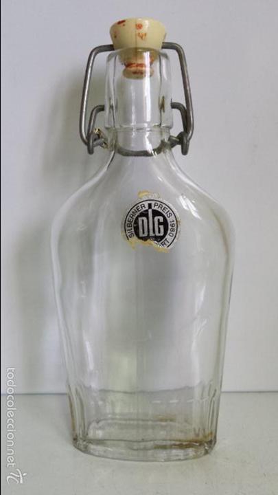Colecionismo de cervejas: ANTIGUA PETACA DE CRISTAL CON TAP&Oacute;N HERM&Eacute;TICO
