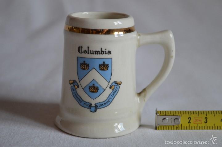 Coleccionismo de cervezas: Jarra de cer&aacute;mica vidriada con escudo de la Universidad de Columbia. romanjuguetesymas.