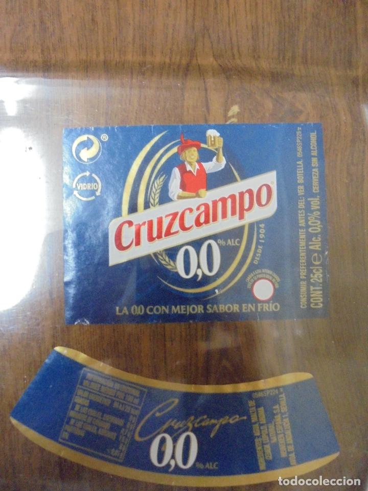 Coleccionismo de cervezas: ETIQUETA CRUZCAMPO 0,0 DELANTERA Y COLLAR&Iacute;N. 25cl