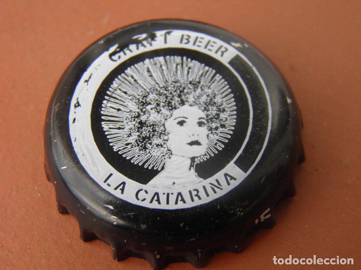 Coleccionismo de cervezas: 1 CHAPA CERVEZA ARTESANA LA CATARINA.M&Aacute;LAGA. FAB. CHAPA:JF-----LOTE N.2632----CARMANJO