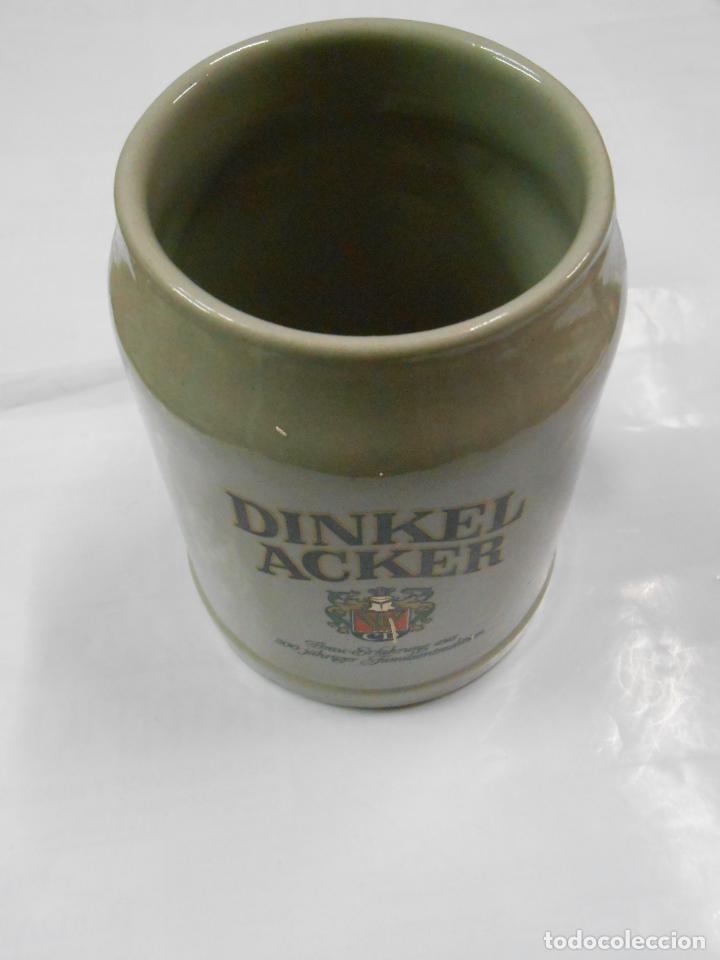 Coleccionismo de cervezas: JARRA DE CERVEZA DINKEL ACKER. Car23 - Foto 1