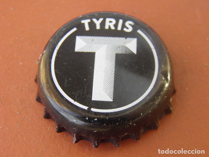 Coleccionismo de cervezas: CHAPA TAP&Oacute;N CORONA TYRIS (4) CERVEZA ARTESANA. VALENCIA. FAB.CHAPA: JF.-- --LOTE N. 2260--CARMANJO