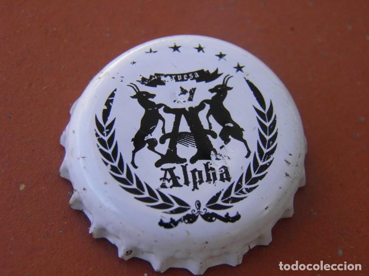 Coleccionismo de cervezas: TAP&Oacute;N CORONA BIER BOTTLE CAP BEER CHAPA CERVEZA ARTESANA ALPHA. ANDORRA (2).--LOTE N. 2732--CARMANJO