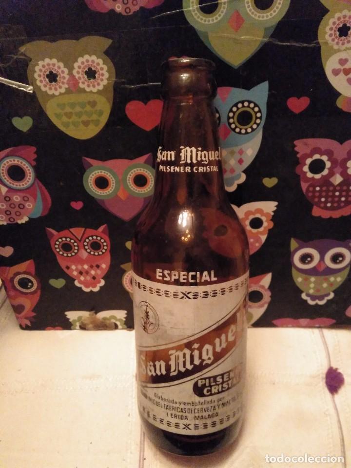 Coleccionismo de cervezas: ANTIGUA BOTELLA CERVEZA SAN MIGUELPILSENER CRISTAL ESPECIAL LERIDA MALAGA