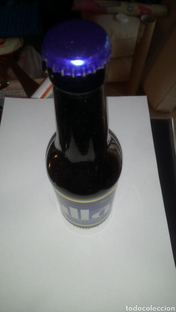 Coleccionismo de cervezas: BOTELLA LLENA DE CERVEZA ILLA. - Foto 2