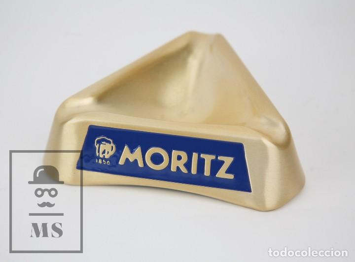 Coleccionismo de cervezas: Cenicero Publicitario Triangular de Aluminio - Cerveza Moritz, Barcelona - Dorado y Azul - #CCB