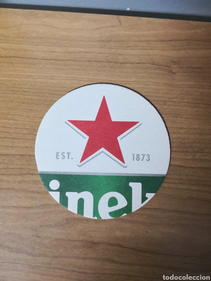 Coleccionismo de cervezas: Posavasos cerveza Heineken, extranjero procedente de Filipinas.