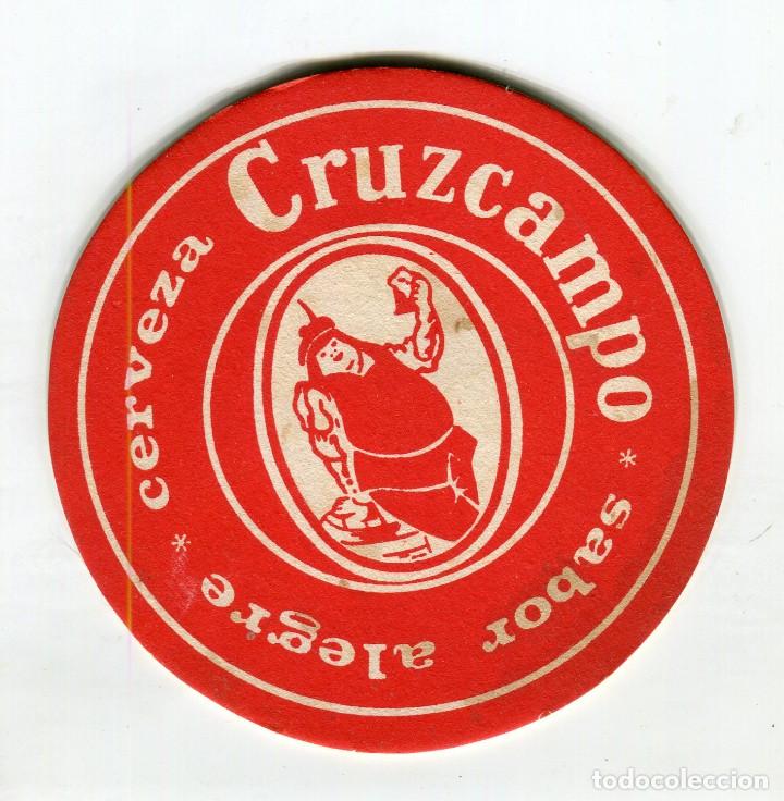 Coleccionismo de cervezas: POSAVASOS CRUZCAMPO REVERSO HENNINGER CARTON DURO DOS CARAS
