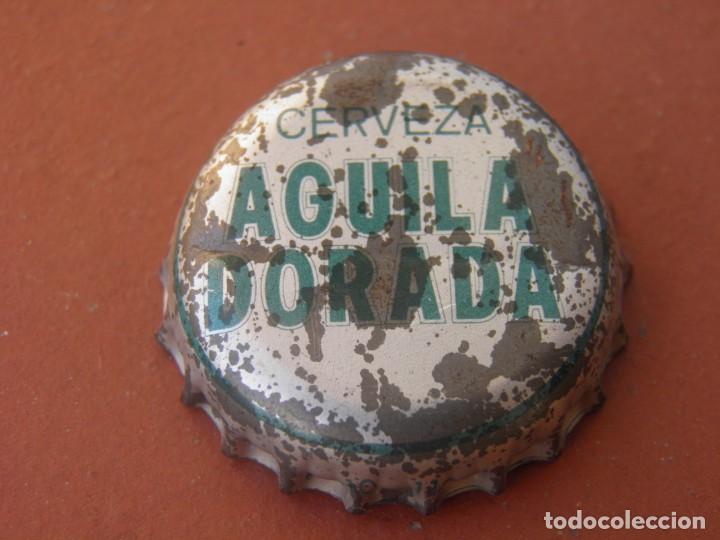 Coleccionismo de cervezas: TAP&Oacute;N CORONA ANTIGUA CHAPA CERVEZA AGUILA DORADA.RARA. FAB. CHAPA: IATC --LOTE N. 1145--CARMANJO